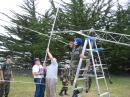 Don KE6HEC and Mike KA6PGN show the CAP cadets how a real antenna is erected.
