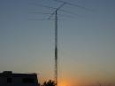 KE0TAS raises a vertical at Sunset