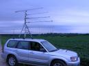 A close up view of the antenna system.  Long booms would be nice, but aiming becomes more critical.