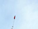 KF2U(L) and W2HQ(R) hoist the 40 meter antenna into the tree. 